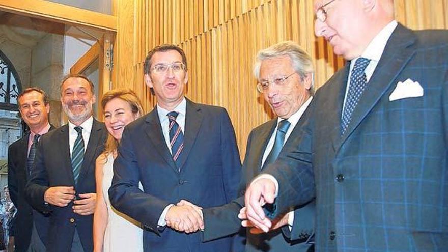 González-Bueno, Varela, Currás, Feijóo, Gayoso y Mauro Varela, ayer en Santiago.  // Jorge Leal