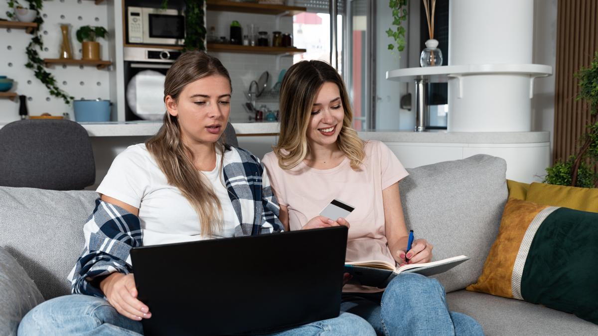 Como consumidores tenemos una serie de derechos que nos protegen ante posibles estafas en nuestras compras por Internet.