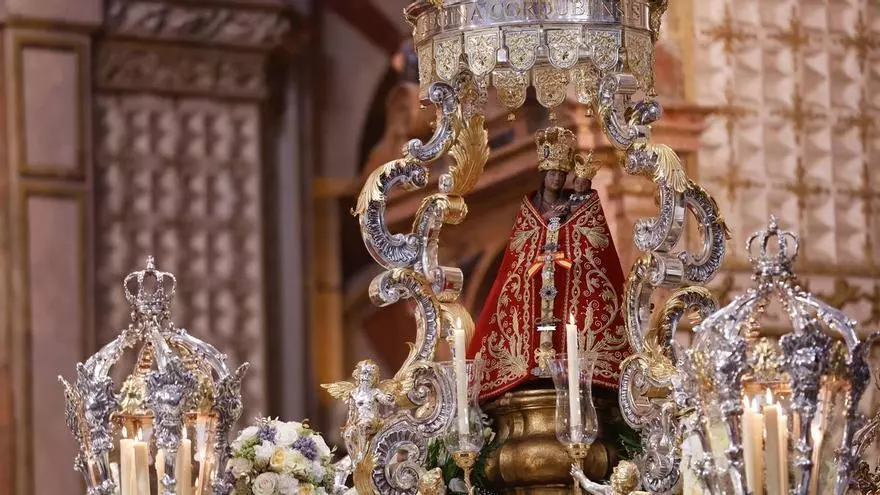 La Virgen de la Fuensanta regresa a su barrio