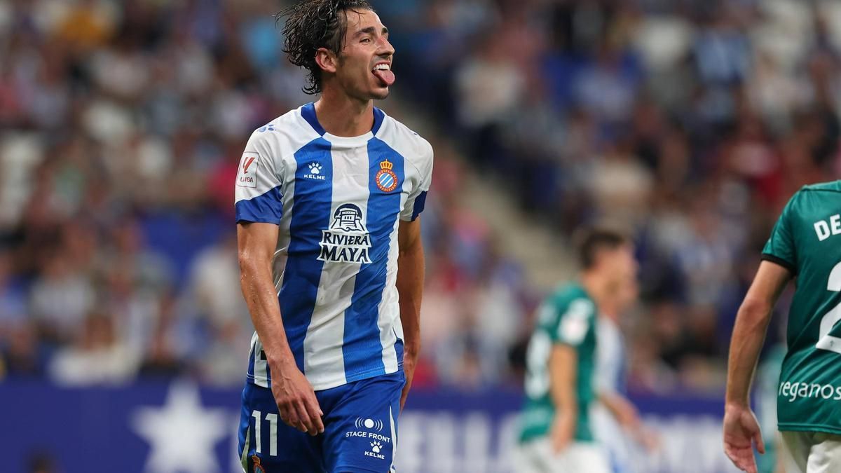 Pere Milla después de celebrar un gol con el Espanyol