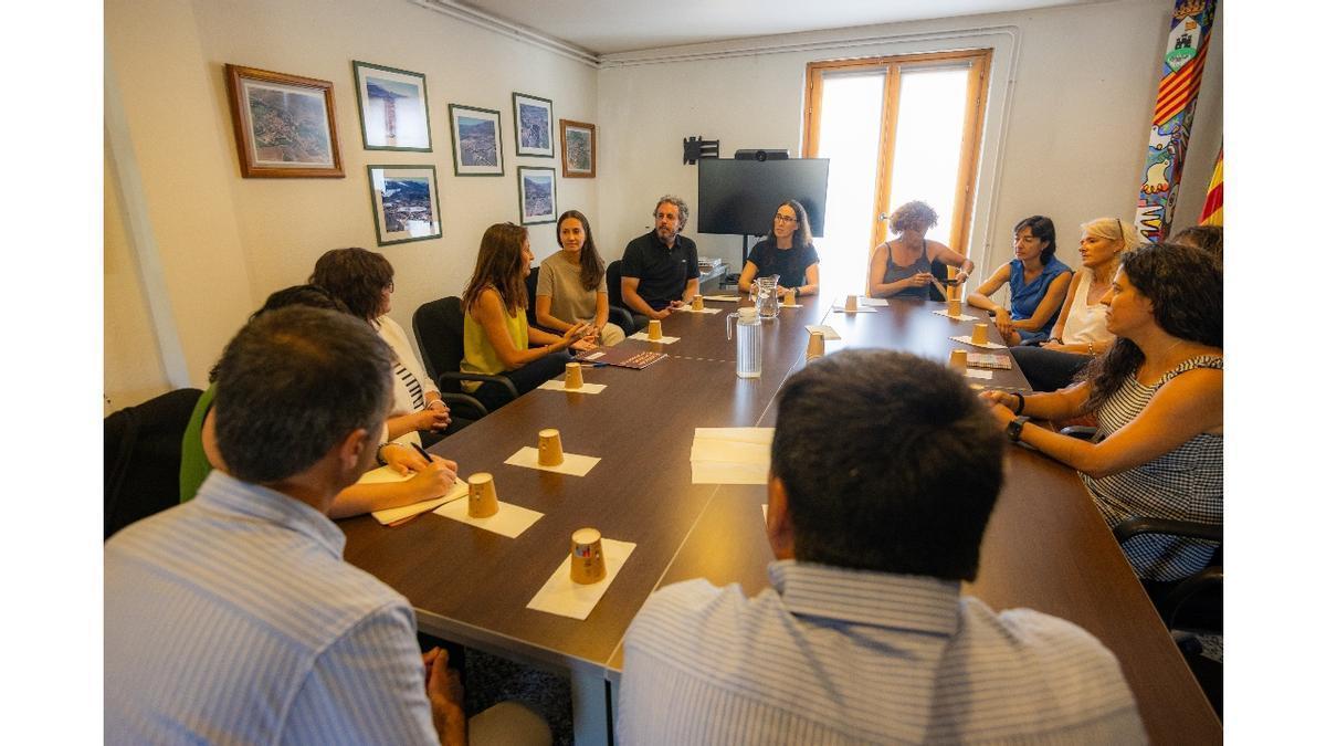 La consellera en la reunió a Bellver