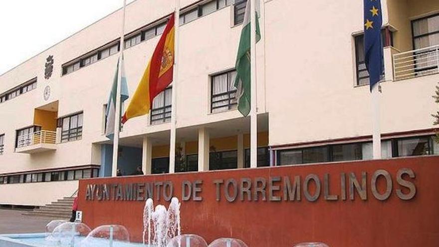 Fachada del Ayuntamiento de Torremolinos.