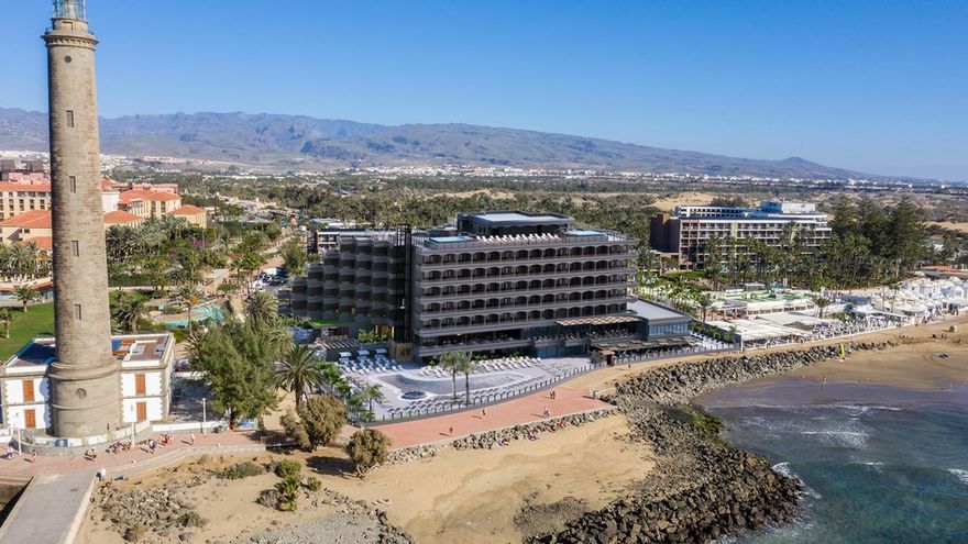 Vista aérea del Hotel Faro, a Lopesan Collection Hotel.