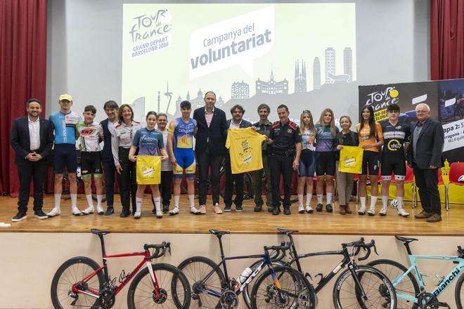Presentación de la campaña de la Generalitat para conseguir voluntarios para el Tour de 2026.