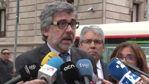 video -ladvocat-de-jordi-turull-jordi-pina-diu-que-lexconseller-va-canviar-el-nom-de-mig-pis-i-dun-compte-corrent