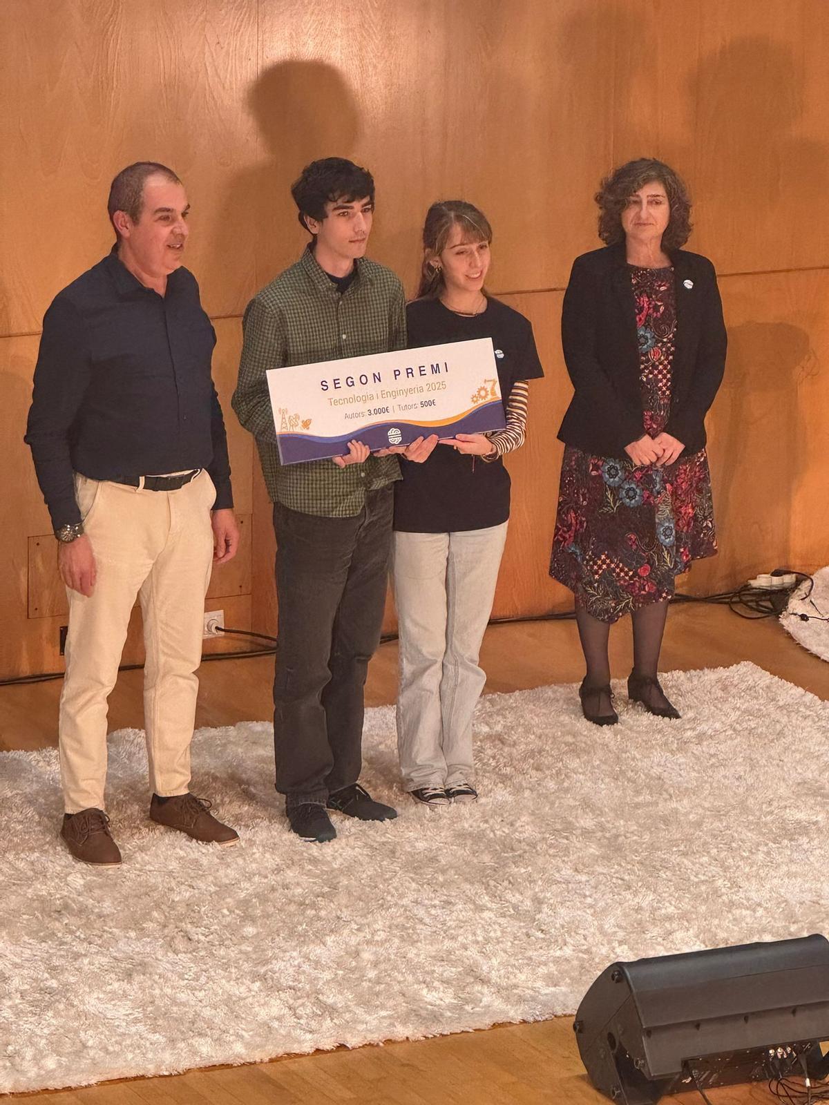 Entrega del Premio Sapiència a los alumnos del IES Beatriu Civera.