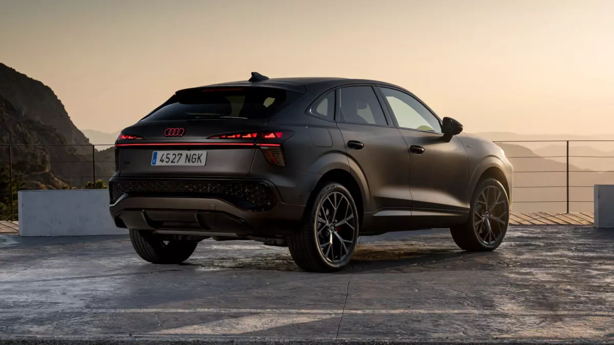 3292d1a9-76f3-48ee-82da-2bfdc54e3641_sou