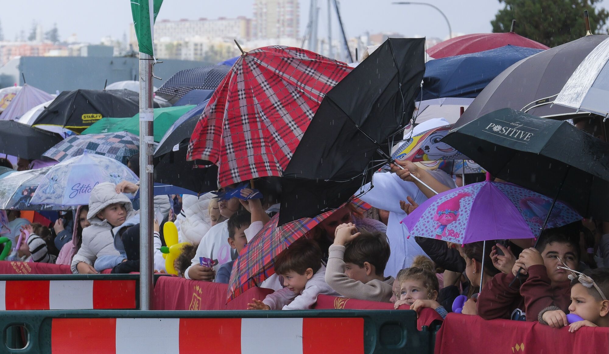 Llegada de los Reyes Magos, en la Base Naval 