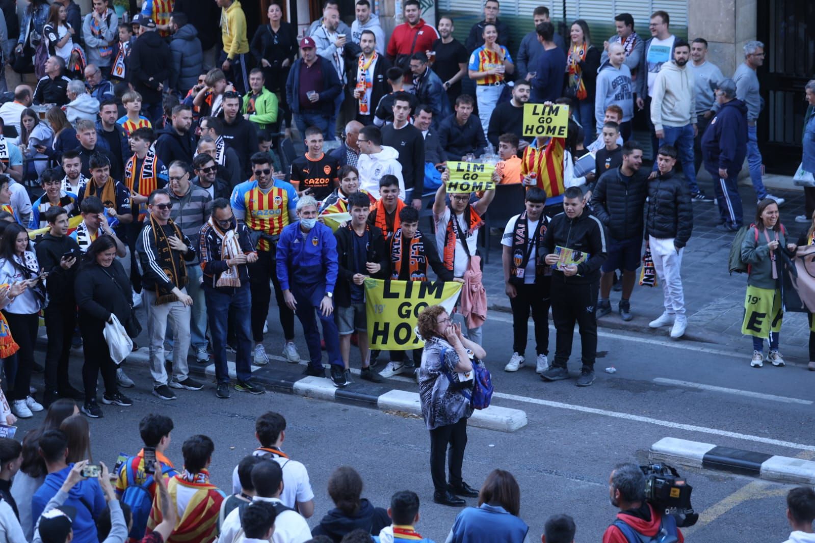 Manifestación en Mestalla: "Peter Lim, ni olvido ni perdón"