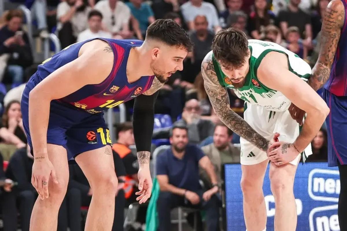 Willy Hernángomez junto a su hermano Juancho.