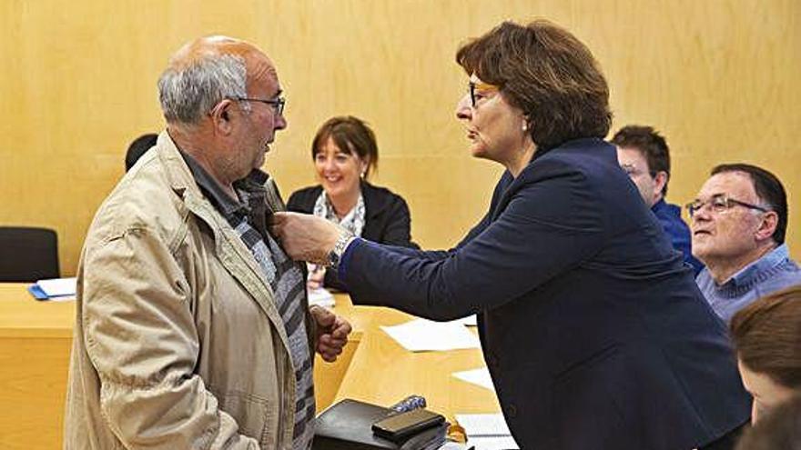 Riudellots Pren possessió un nou edil del PDeCAT