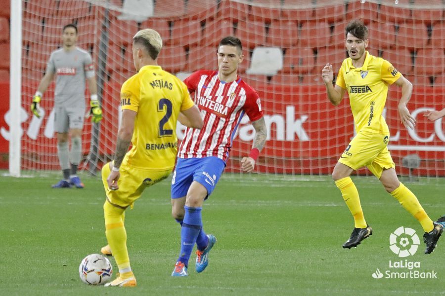 Partido de la Liga Smartbank entre el Sporting y el Málaga CF