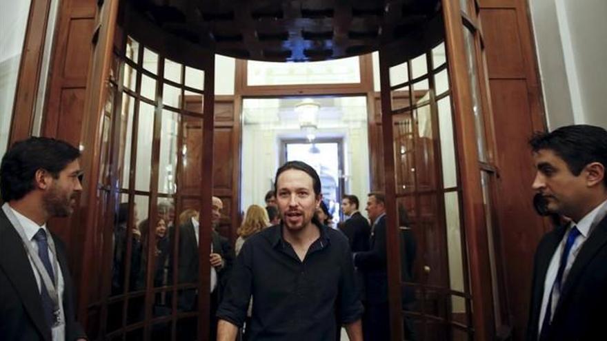 Podemos dulcifica sus críticas a Sánchez y opina que está &quot;desdibujado&quot;