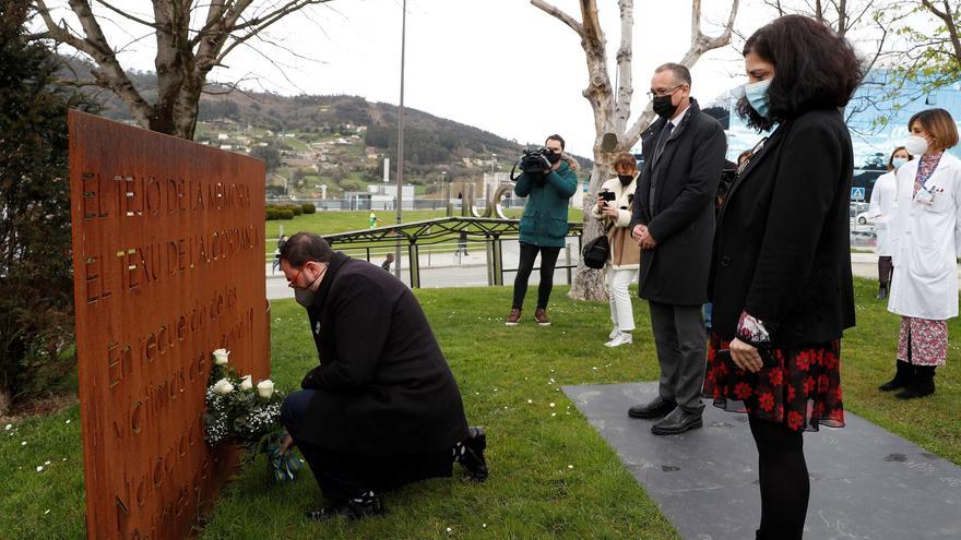 El Principado rinde homenaje a las víctimas del covid: "No podemos olvidar lo que hemos vivido porque la pandemia no ha sido superada"