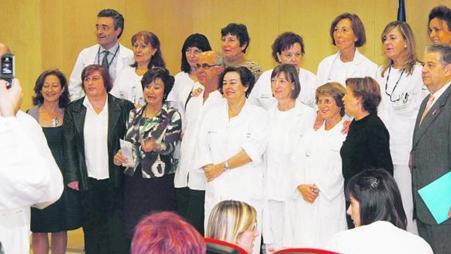 Foto de familia de algunos de los premiados por los trabajos de calidad en Cabueñes.