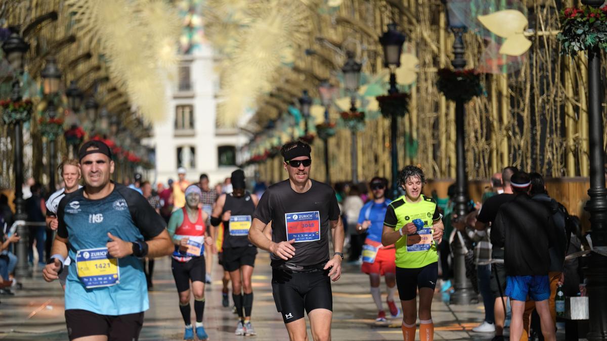 Las imágenes de la Zúrich Maratón de Málaga de 2021