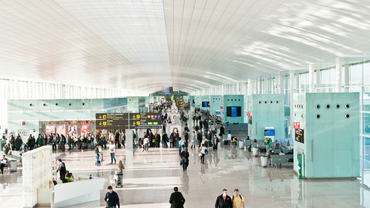 Los aeropuertos españoles operarán 21.347 vuelos en el primer fin de semana de julio