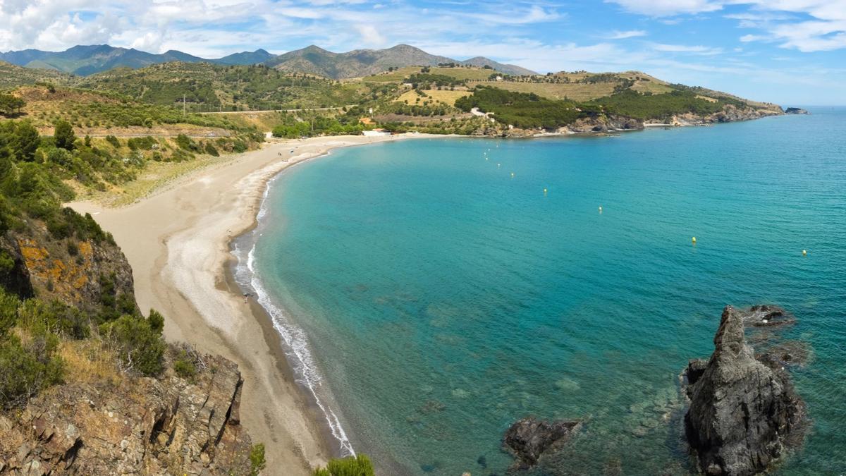 La platja de Garbet, a Colera.