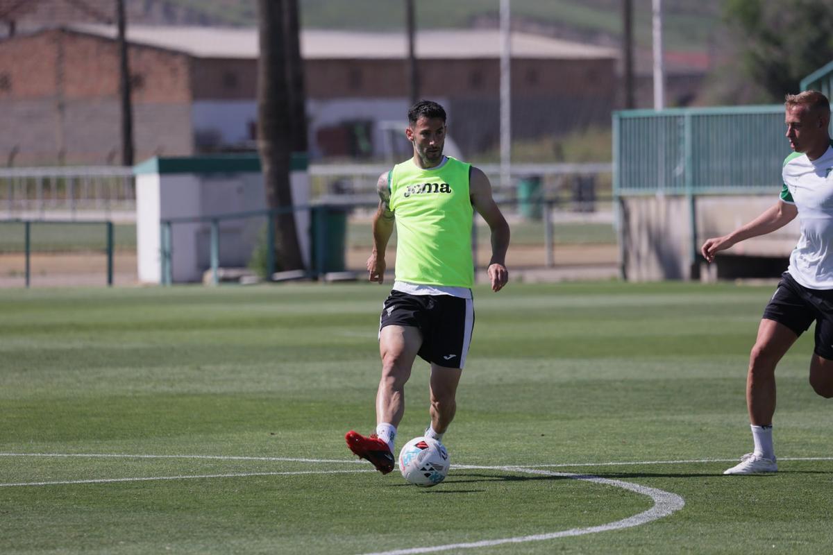 Carlos Albarrán, durante una sesión de trabajo de esta semana en la Ciudad Deportiva.