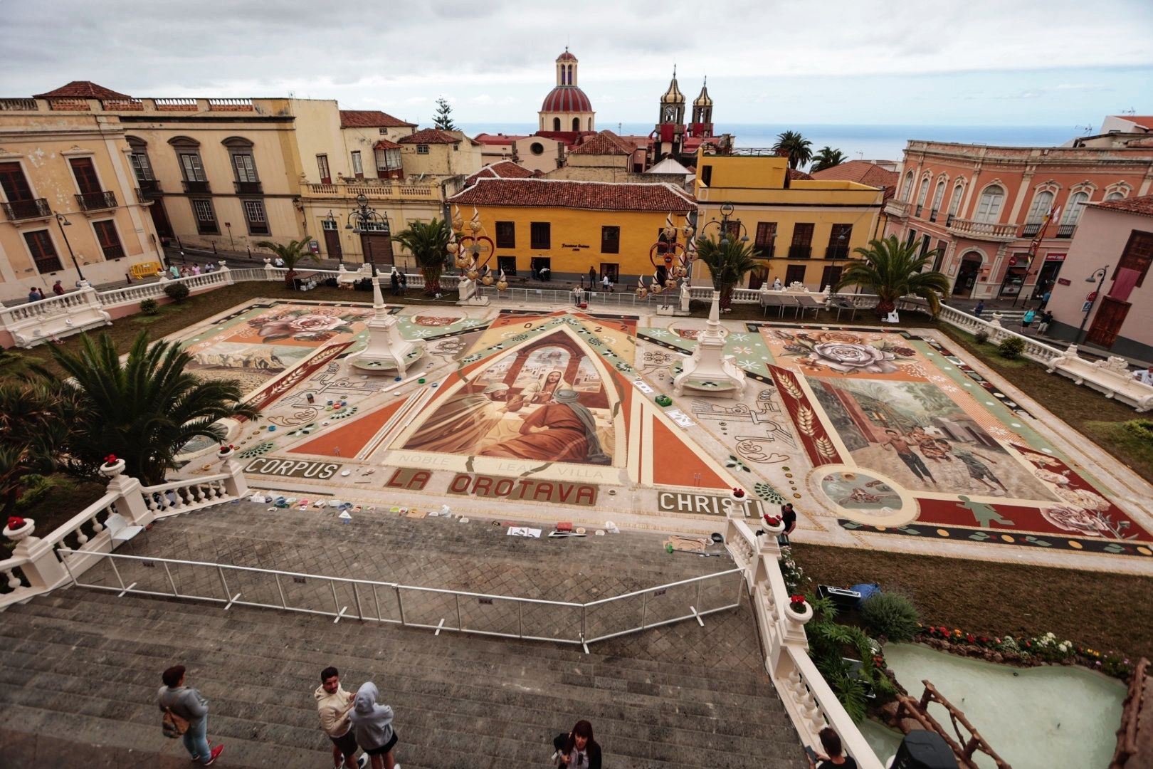 Gran alfombra de tierras del Teide en La Orotava