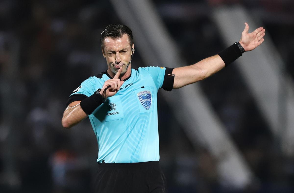 El árbitro brasileño Raphael Claus dirigirá la final de la Copa América