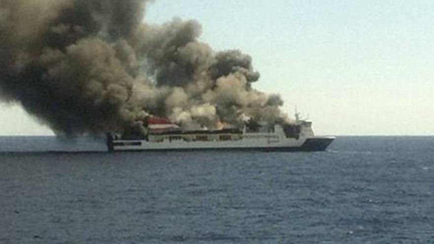 Evacuado en alta mar un ferry que cubría la ruta Palma-Valencia