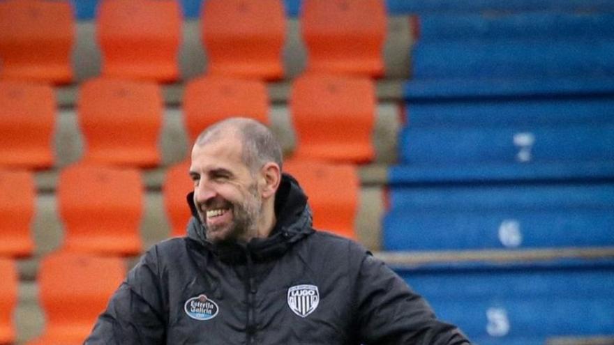 Roberto Trashorras, durante un entrenamiento con el Lugo.  // CD LUGO