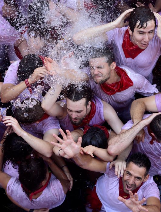 Un chupinazo inclusiu dóna inici als «Sanfermines