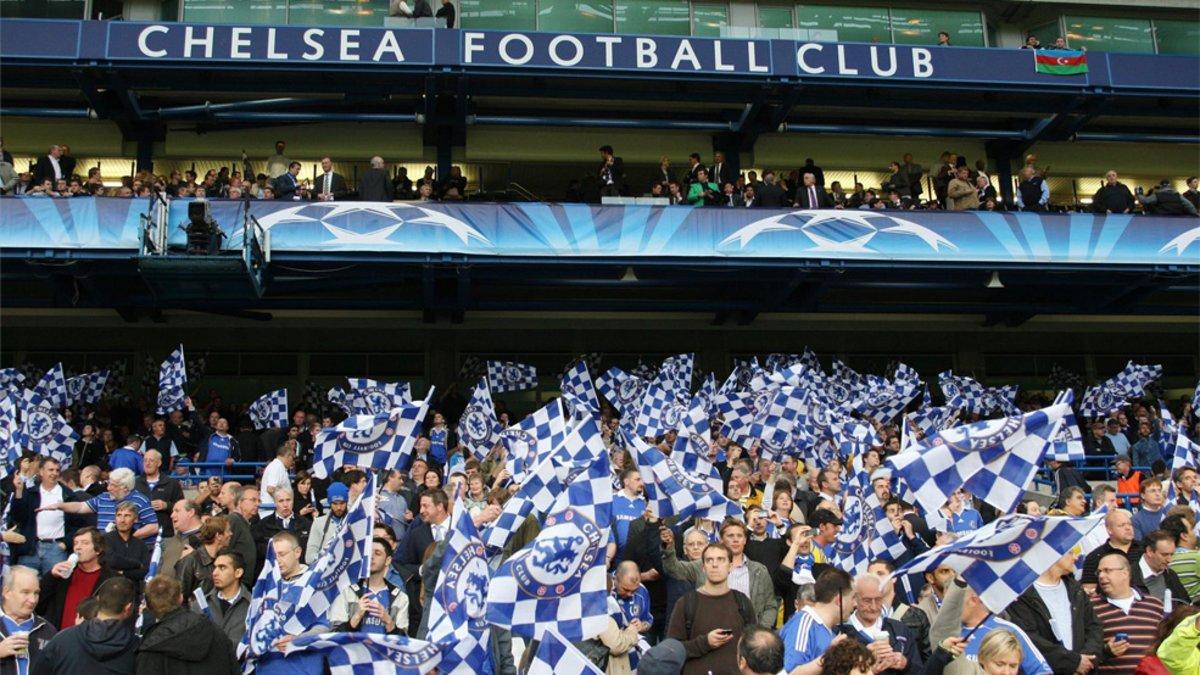 Imagen de la grada de Stamford Bridge ocupada por la afición del Chelsea