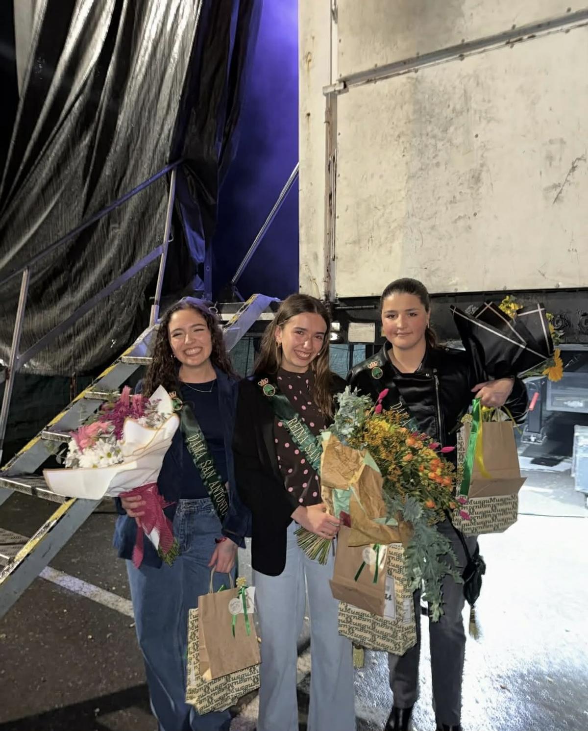 Por la izquierda, Carmen de Paz, Isabel Pérez e Irene Pérez.