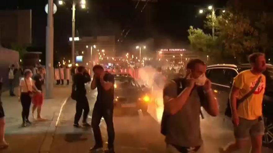 Lukashenko se aferra al poder ante un pueblo en pie de guerra en Bielorrusia