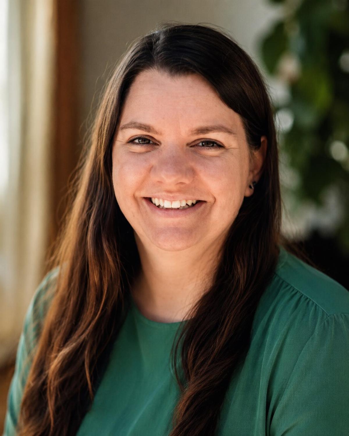 Brenda Mackey Customer &amp; Growth Marketing Lead a Cauro