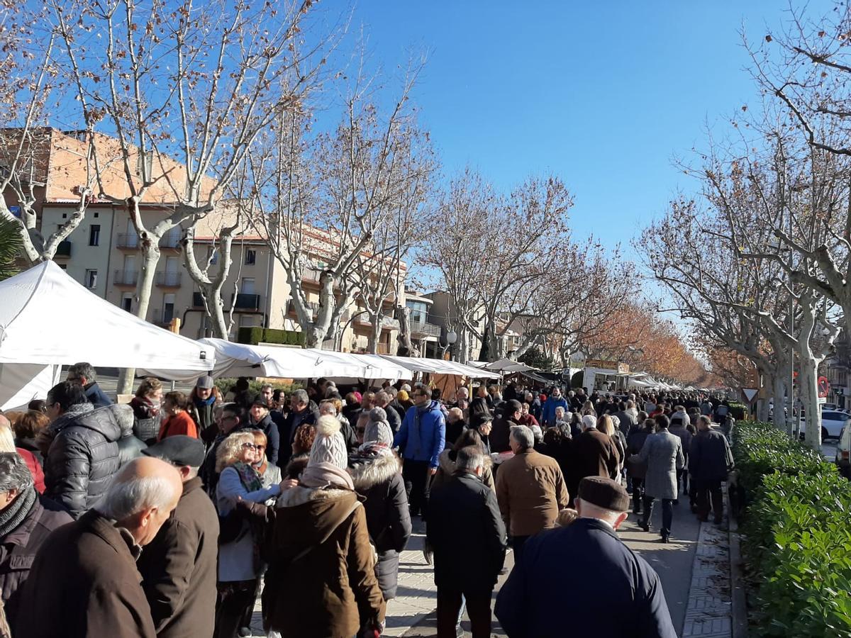 El passeig Verdaguer d'Igualada un dia de fira