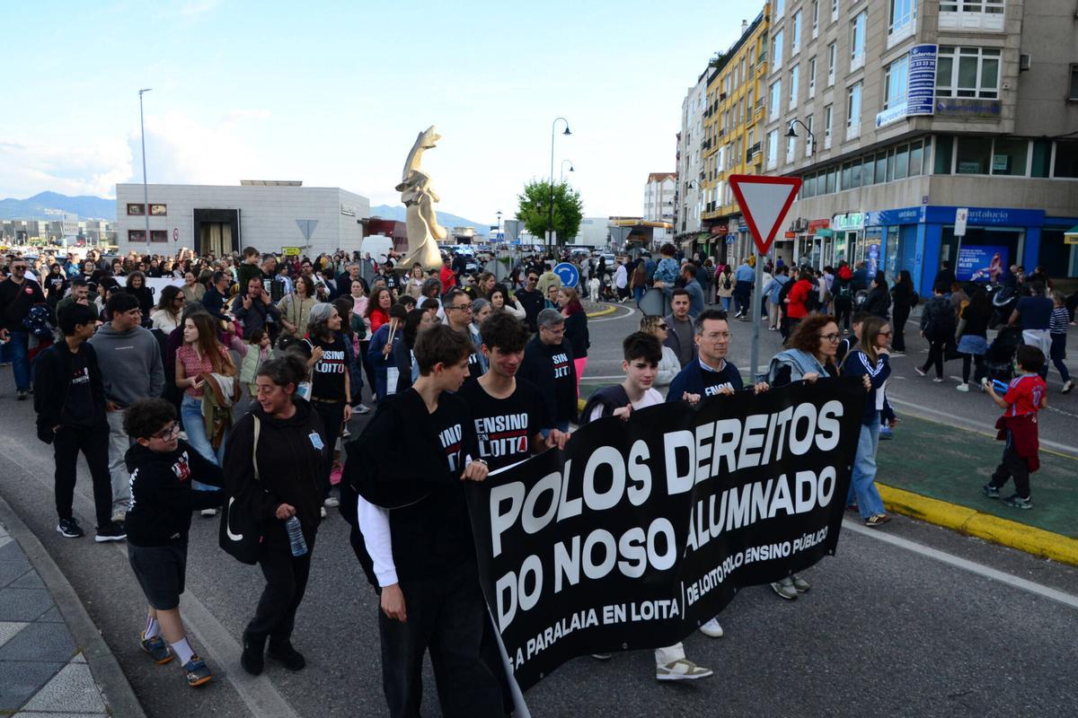 La comunidad educativa también clama en Cangas La comunidad educativa también clama en Cangas