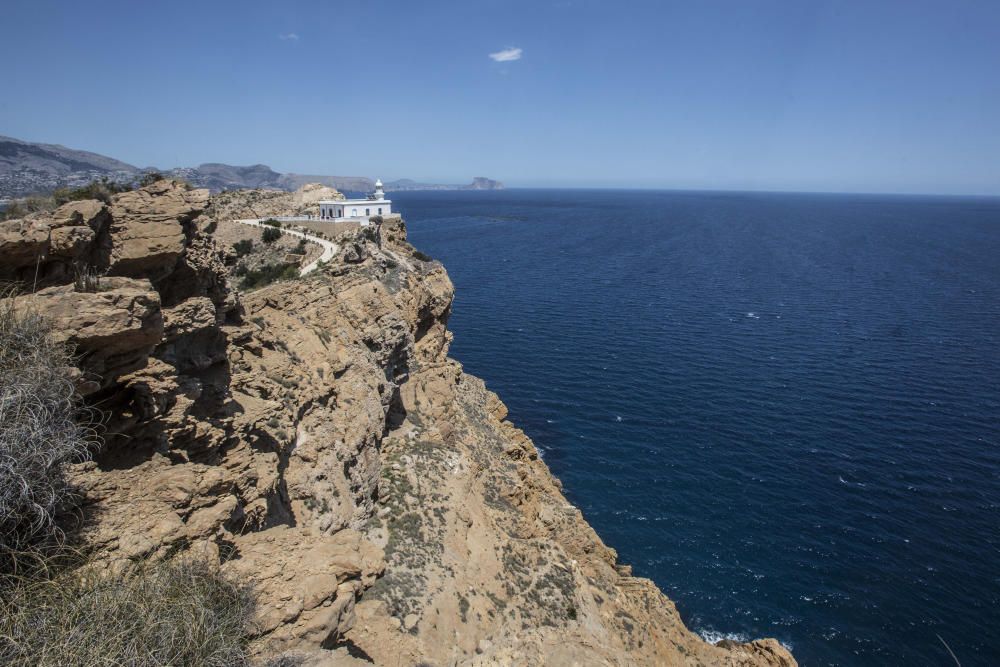 Imágenes espectaculares de los faros de Alicante