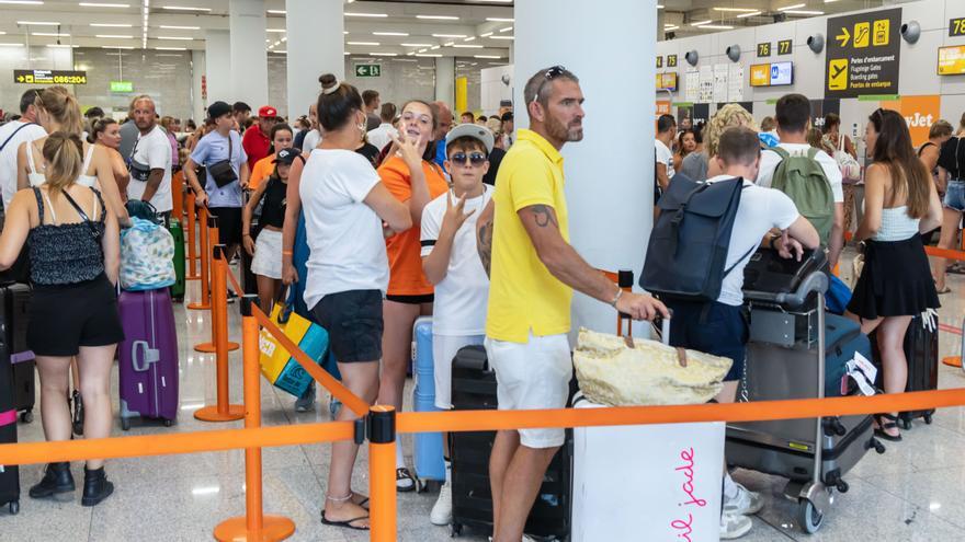 La huelga de easyJet provoca seis cancelaciones en Barcelona y Palma