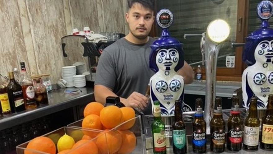 Con 22 años, Jorge se ha convertido en el mejor tirador de cerveza de la Comunitat Valenciana.