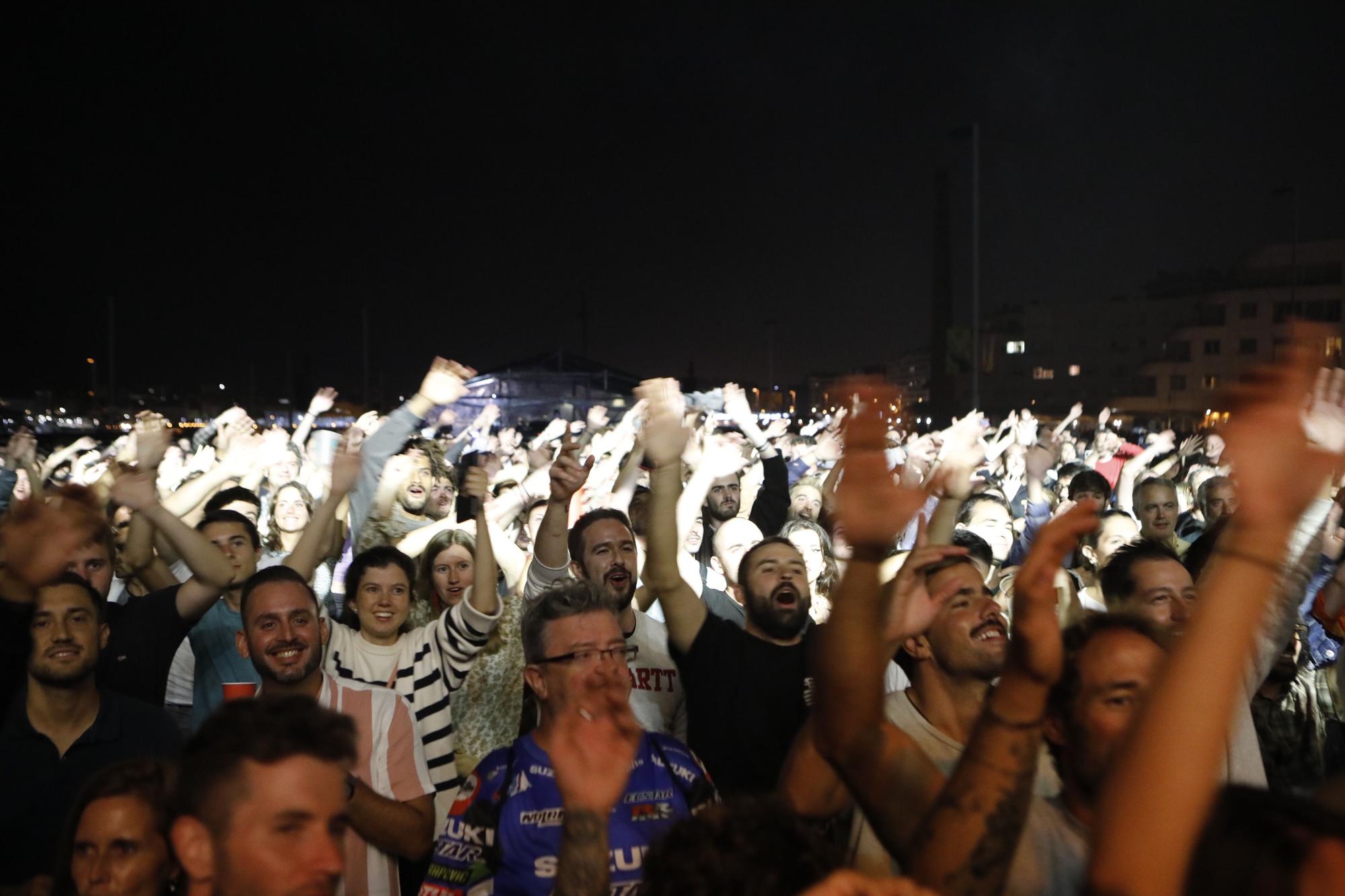 En imágenes: El concierto de Crystal Fighters en Gijón