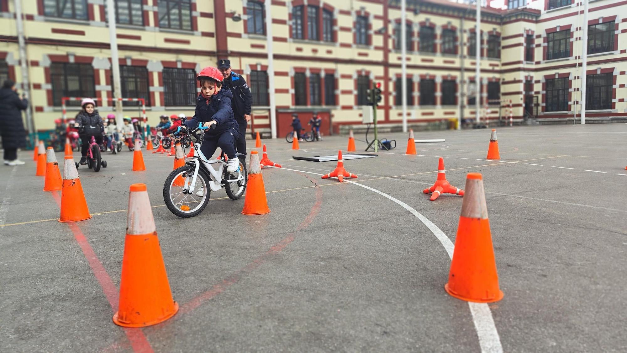 Los niños de Liceo se apuntan a la Seguridad Vial