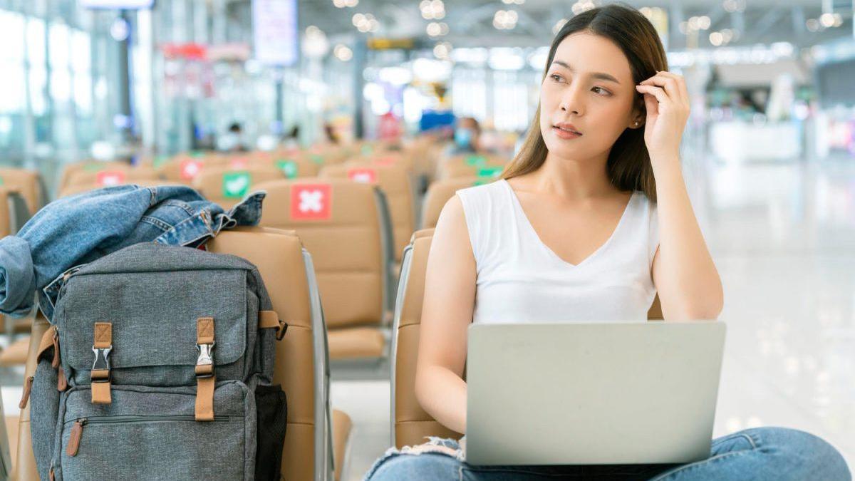 La mochila viral que es perfecta para llevar en el avión y no pagar  equipaje extra