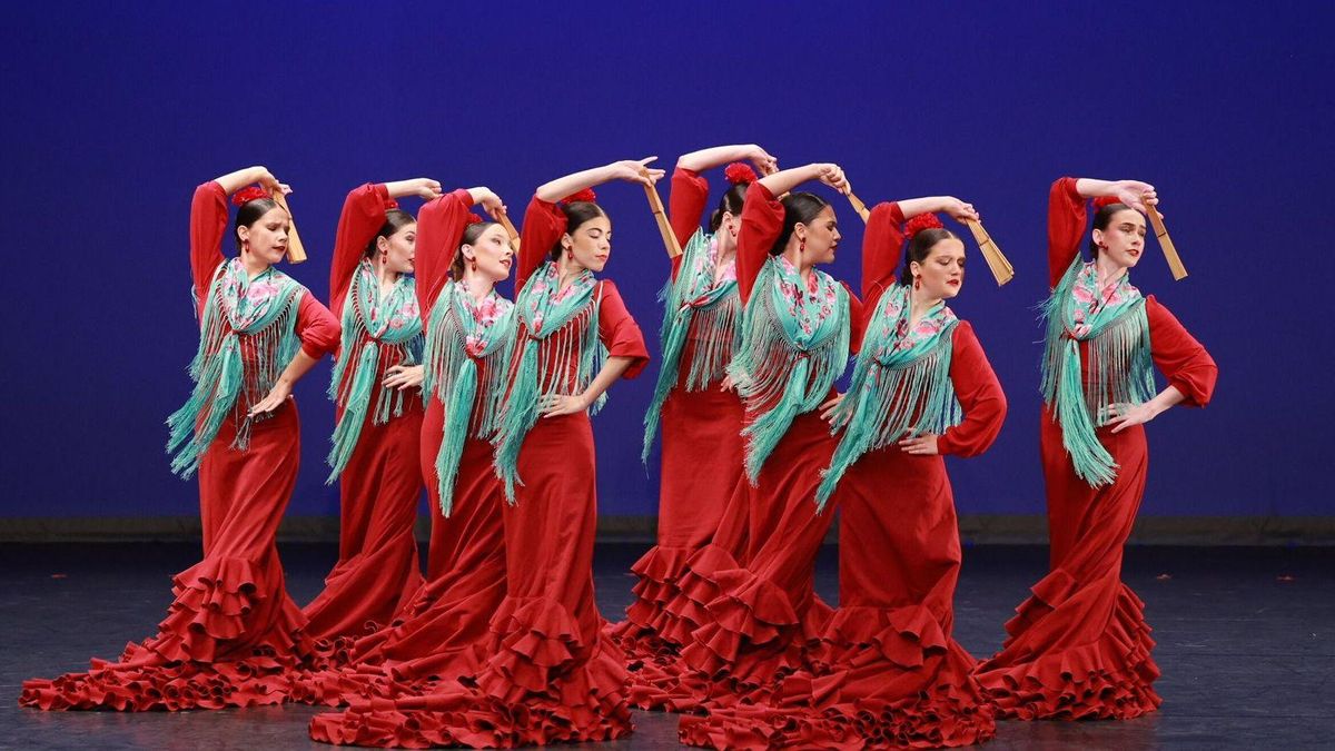 Ainhoa Salom, Candela Ripollés, Clara Safont, Laura García, María Izquierdo, Marta Navarro, Paula de Selva y Valeria Abaunza.