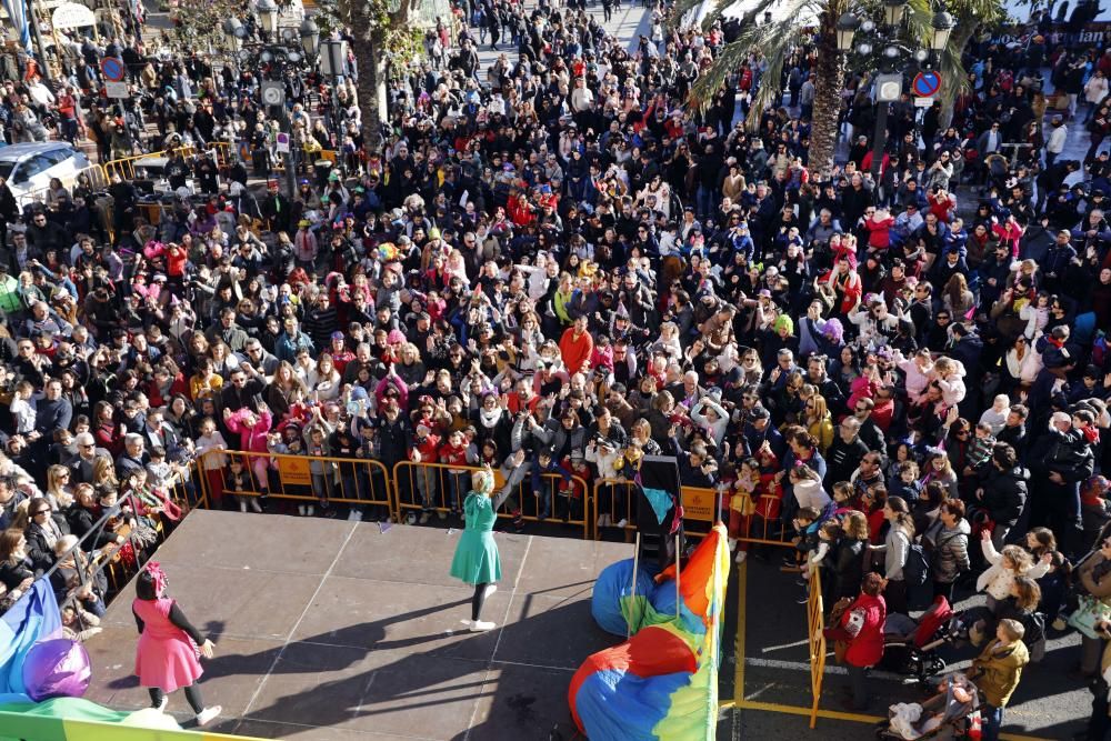 Así ha sido la Nochevieja infantil en la plaza del Ayuntamiento de València