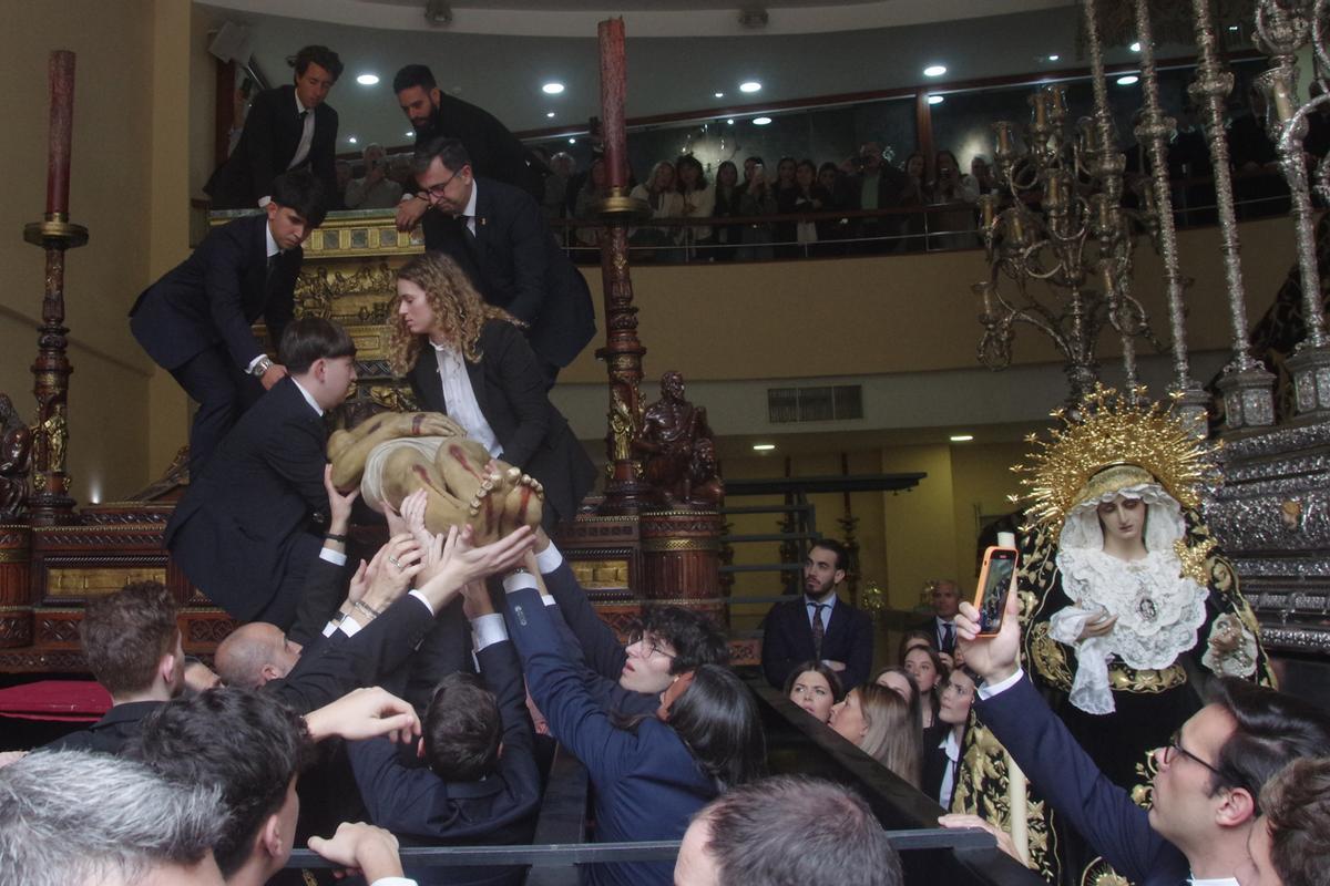 Traslado del Sepulcro.