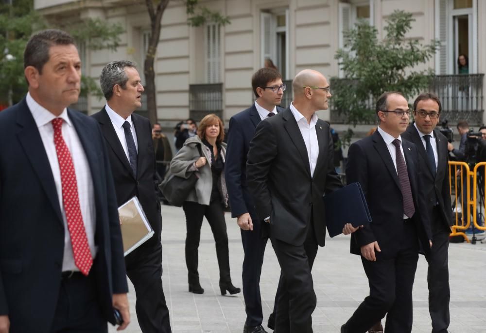 El govern català destituït i la Mesa del Parlament declaren a l'Audiència Nacional i al Suprem