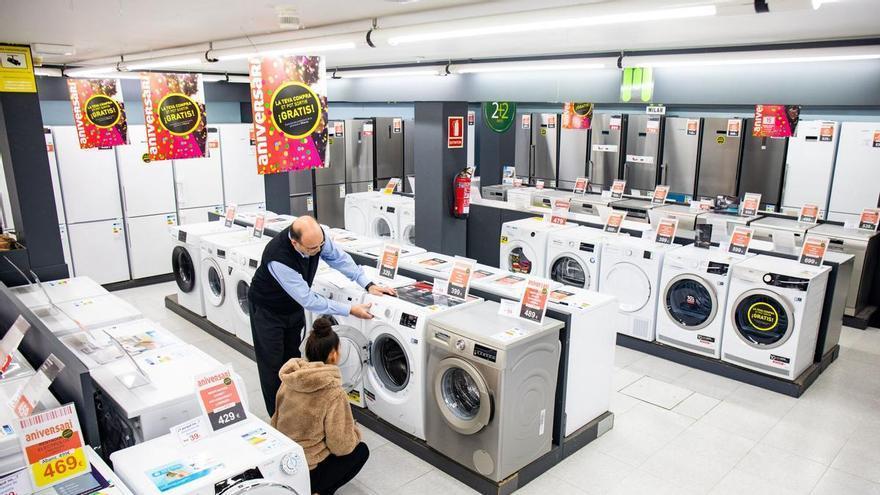 Canarias pone hasta 450 euros para renovar los electrodomésticos: quién puede pedir la ayuda