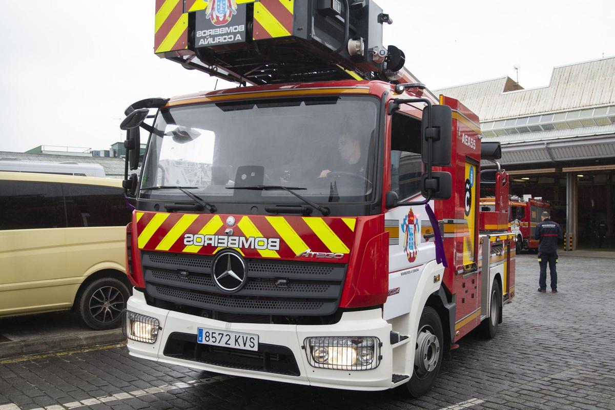 Vehículo de los Bomberos de A Coruña.