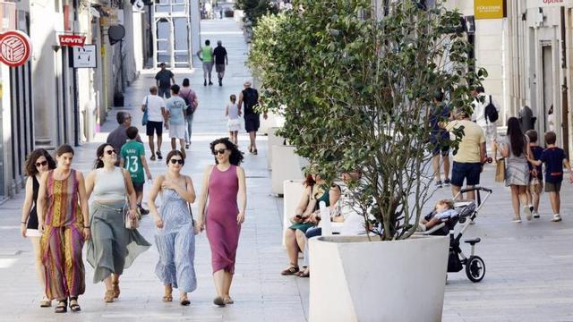 Aspecto de la calle Príncipe ayer por la tarde. | MARTA G. BREA