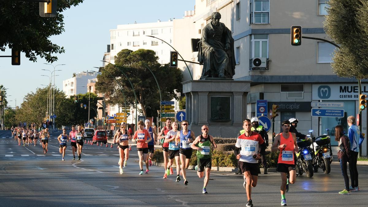 Las imágenes de la Zurich Maratón de Málaga