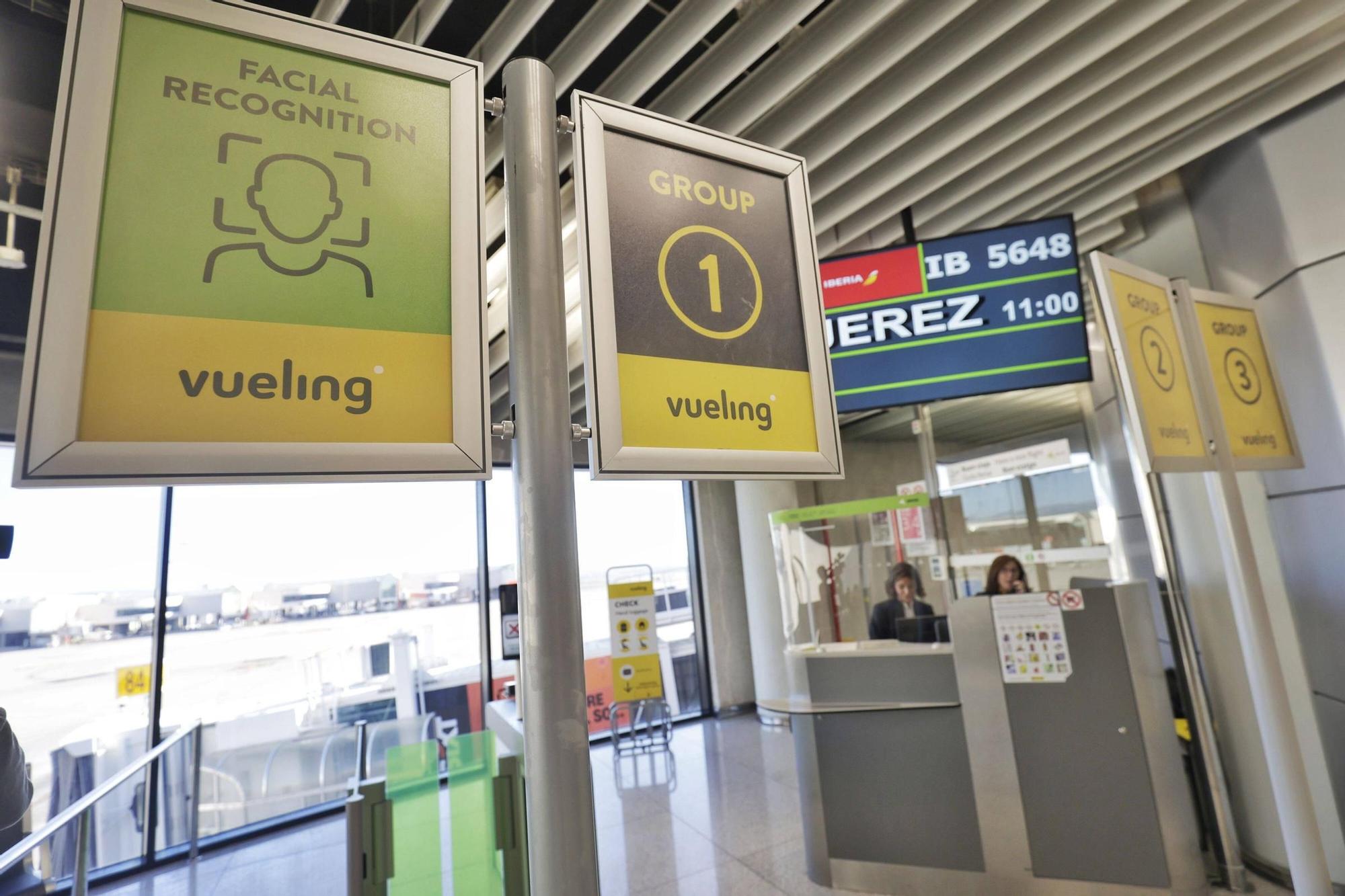 Vueling inaugura en el aeropuerto de Palma su sistema de identificación facial