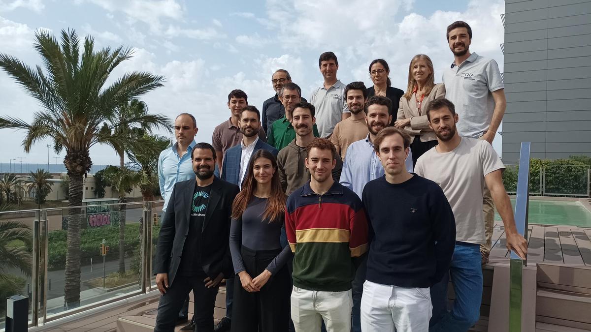 Foto de familia de los participantes en la primera edición del programa de aceleración ERIAInnohub (2024)